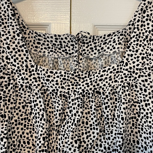 Express Blouse - Picture 6 of 7